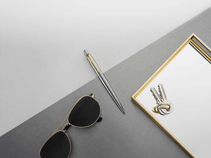 Parker Jotter Stainless Steel Gold Trim Ballpoint Pen